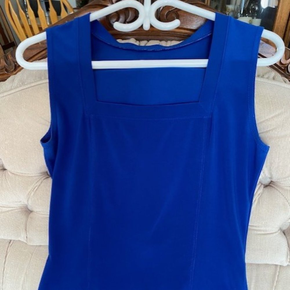 Sleeveless Blue Top - Picture 3 of 3